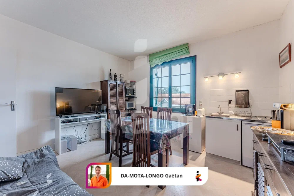 Kitchen; view