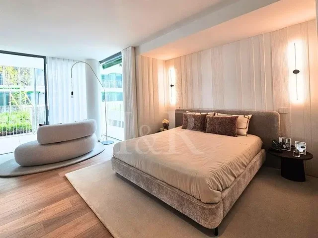 Schlafzimmer; tageslicht, moderner stil, holzboden