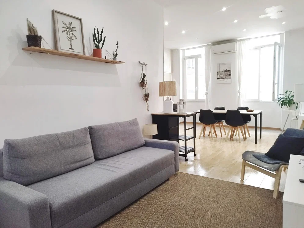 Wohnzimmer; tageslicht, moderner stil