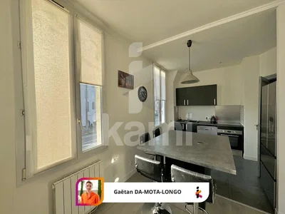 Mutfak; mutfak aletleri, doğal ışık, modern stil