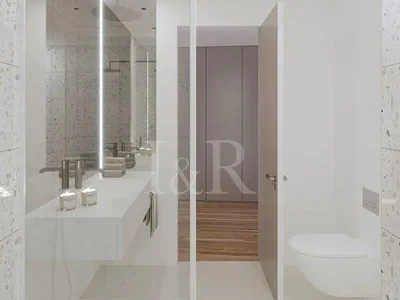 Badezimmer; fliesenboden, tageslicht, renoviert, moderner stil