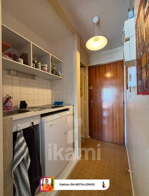 Kuhinja; pločice, potrebna renovacija