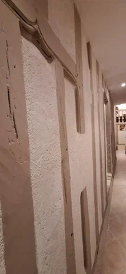 Остало; дрвене греде, потребна реновација