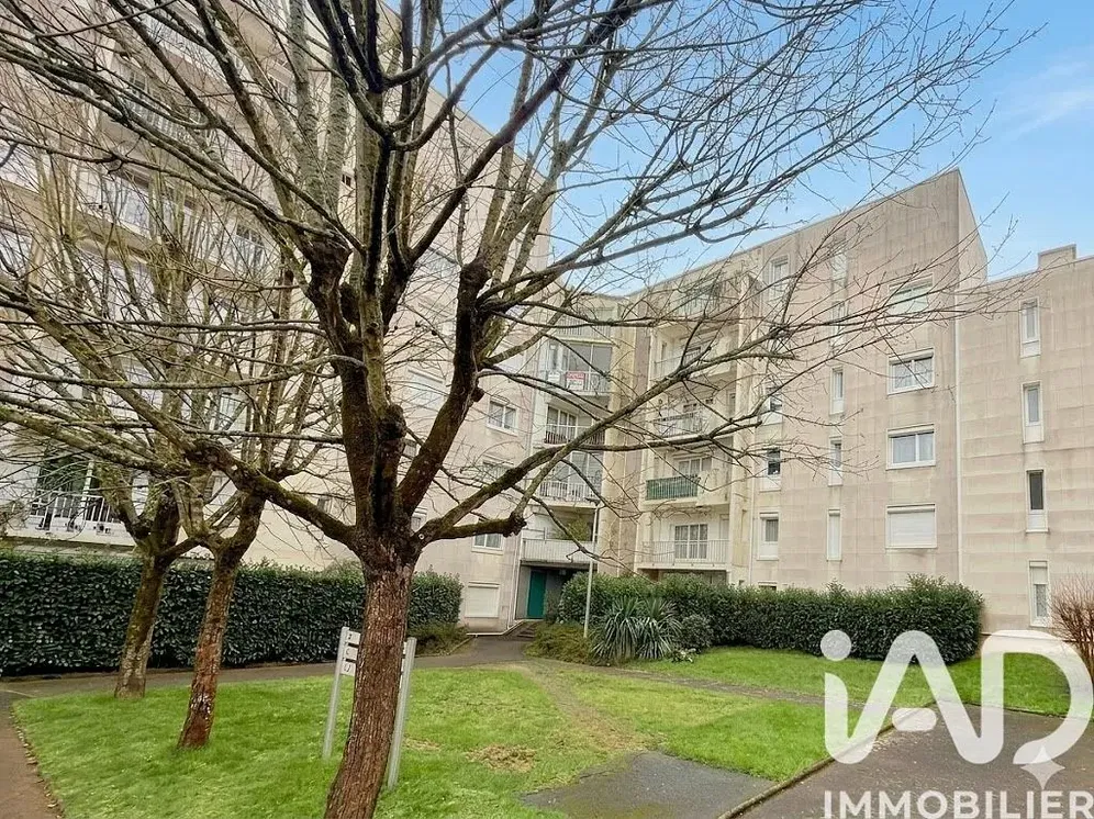 Кућа и околина; поглед