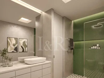 Banyo; tadilatlı, fayans zemin, doğal ışık, modern stil