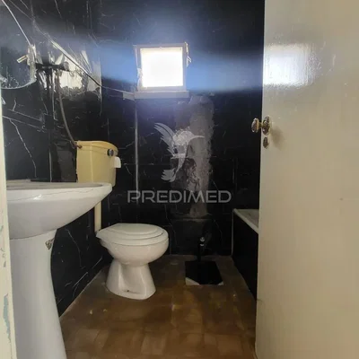 مرحاض; يحتاج إلى تجديد