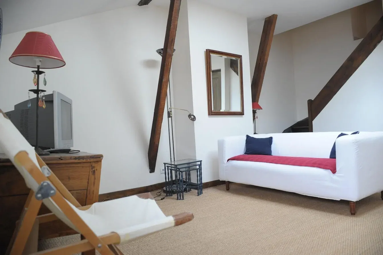 Дневна соба; природно светло, модерни стил