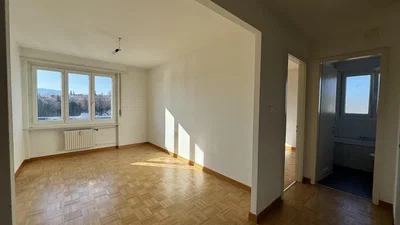 Wohnzimmer; blick, holzboden, tageslicht