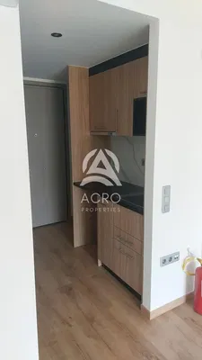 Кухиња; дрвени под, реновиран