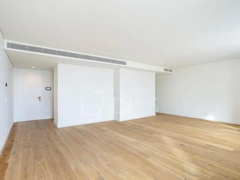 Salon; parquet, lumière naturelle
