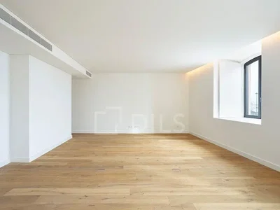 Salon; parquet, lumière naturelle