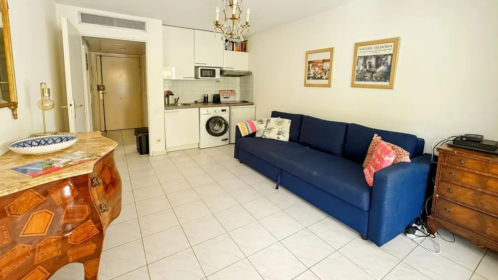 Дневна соба; плочице, модерни стил