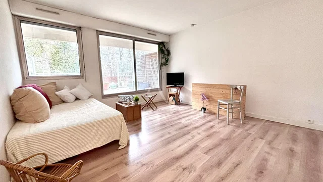Obývací pokoj; přirozené světlo, moderní styl