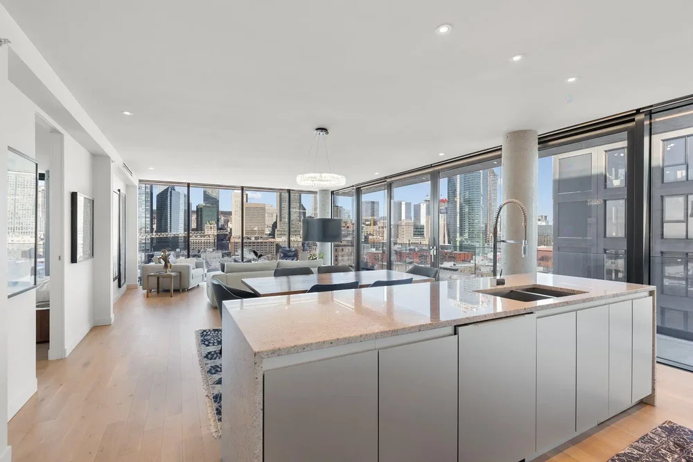 Küche; blick, holzboden, tageslicht, moderner stil