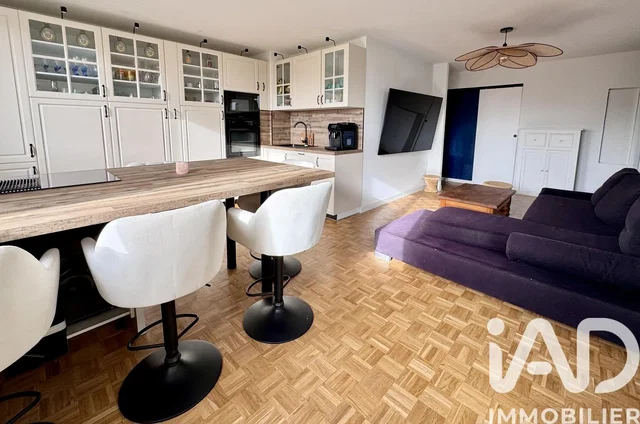 Oturma odası; manzara, doğal ışık, modern stil