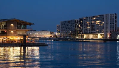 Maison et environs; vue