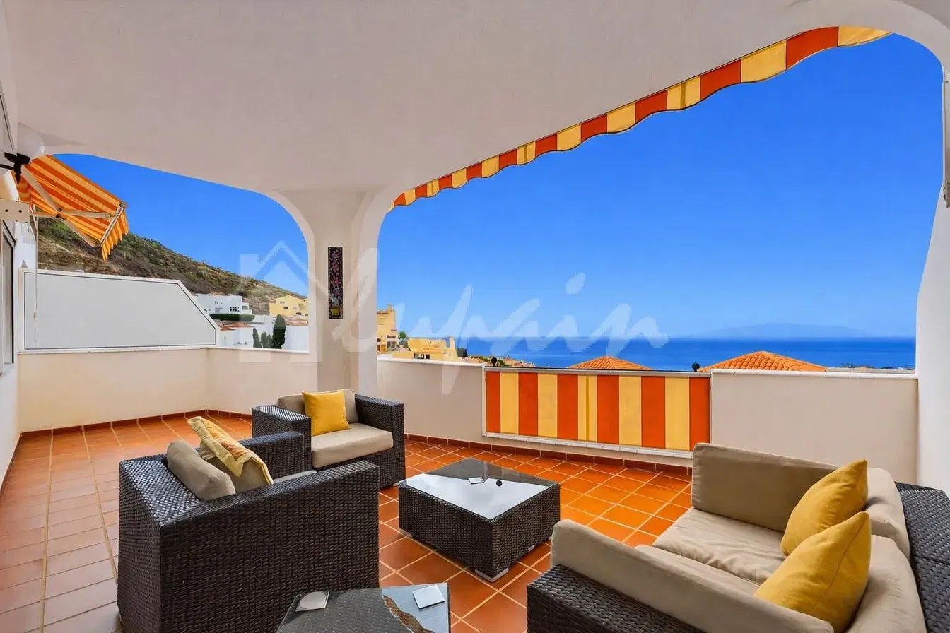 Teras; manzara, fayans zemin