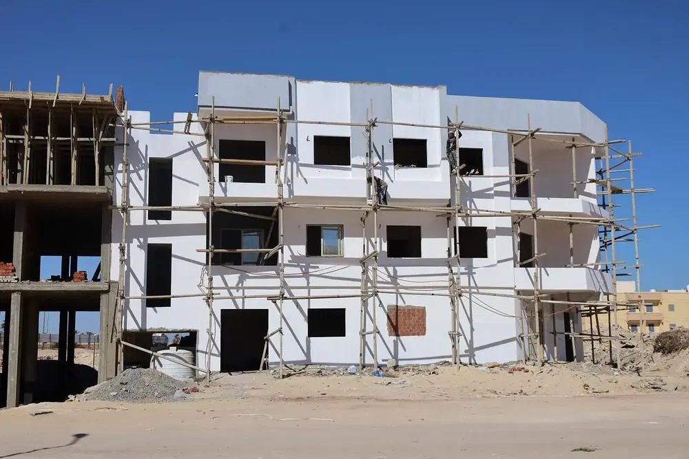 Haus und umgebung; renovierungsbedürftig