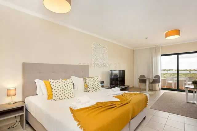 Schlafzimmer; tageslicht, moderner stil