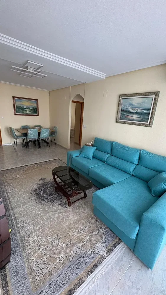 Oturma odası; doğal ışık, modern stil