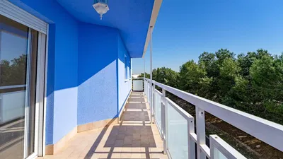 Balkon; pogled, prirodno svjetlo