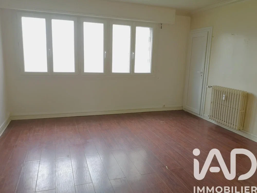 Chambre; parquet, lumière naturelle