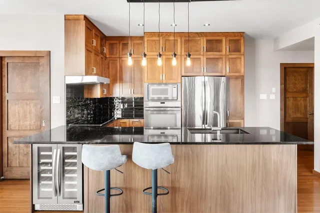 Küche; küchengeräte, moderner stil