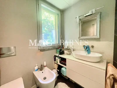 Banyo; doğal ışık, tadilatlı