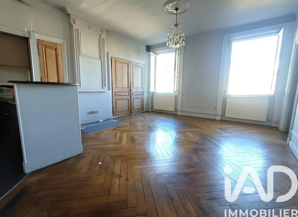 Salon; parquet, lumière naturelle