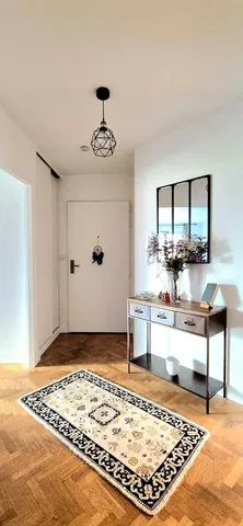 Garderobe; tageslicht, moderner stil