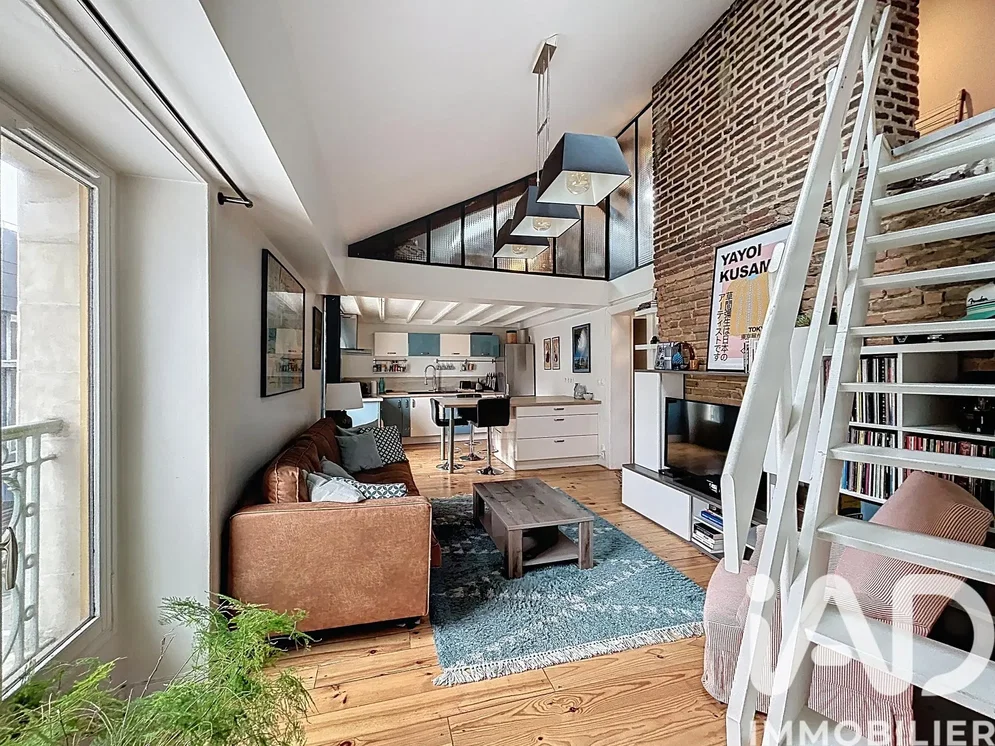 Oturma odası; manzara, doğal ışık, modern stil