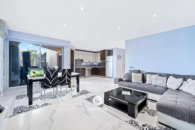 Oturma odası; manzara, doğal ışık, modern stil