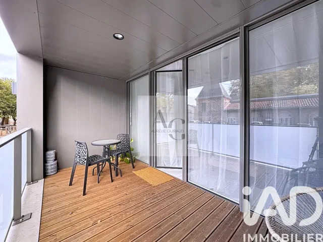 Balkon; manzara, ahşap zemin, doğal ışık