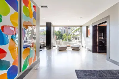 Oturma odası; manzara, doğal ışık, modern stil