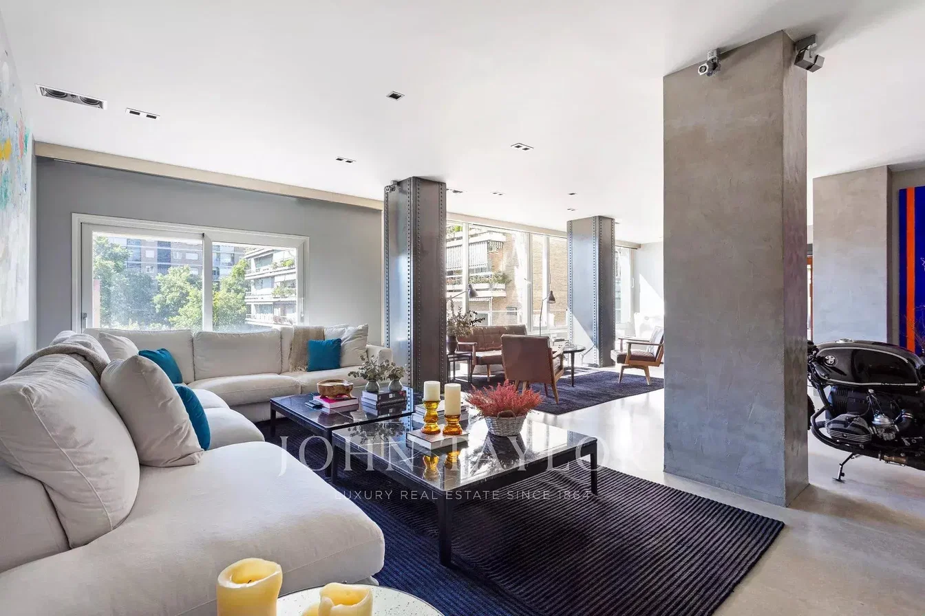 Oturma odası; manzara, doğal ışık, modern stil