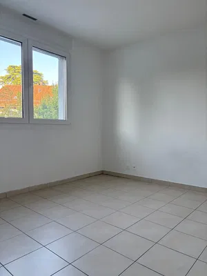 Sonstiges; fliesenboden, blick, tageslicht