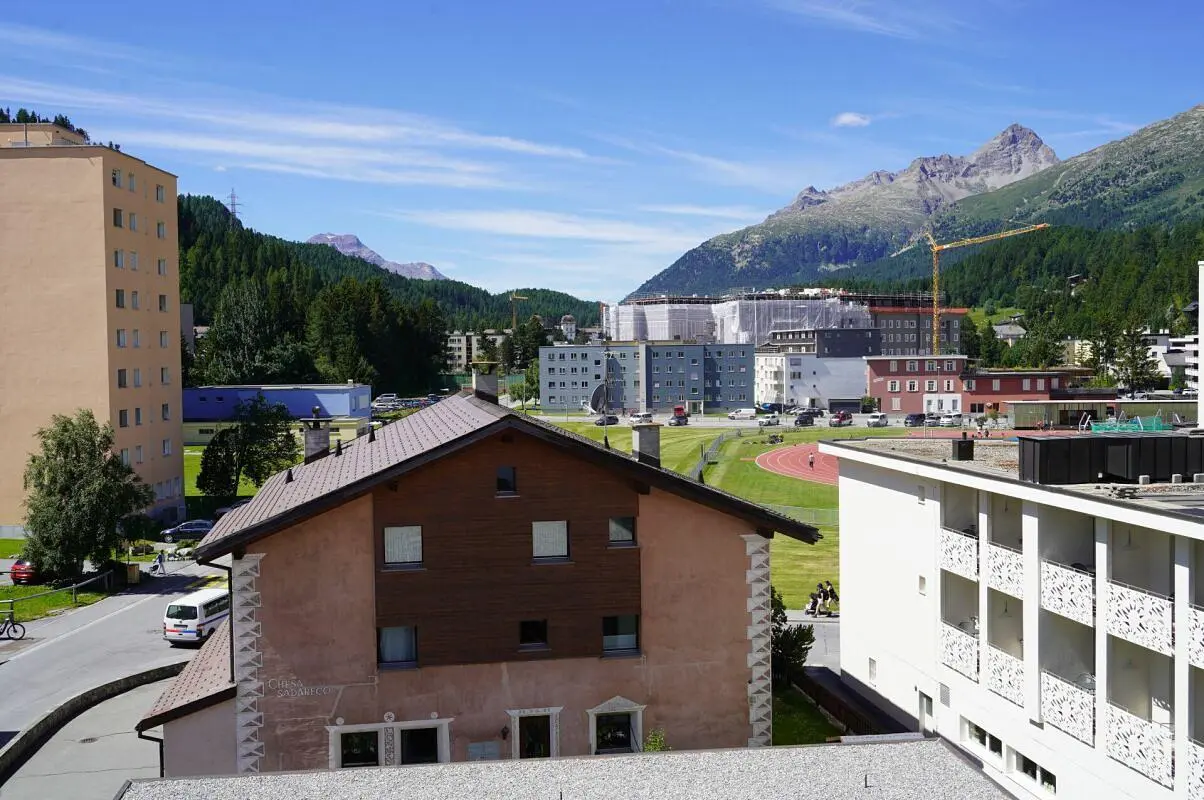 Haus und umgebung; blick