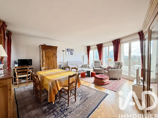 Living room; view, natural light
