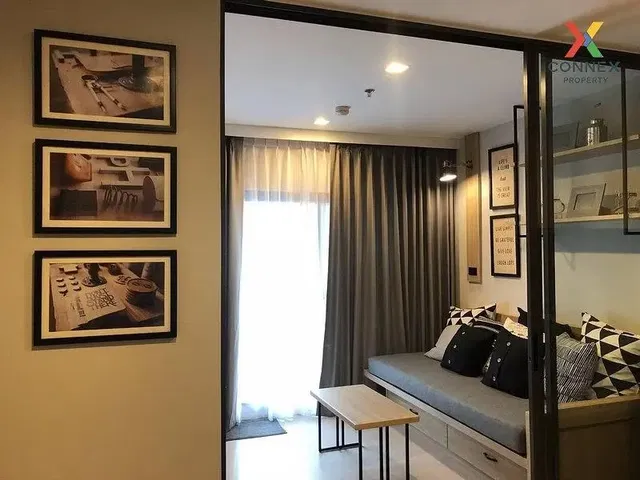 Dnevni boravak; prirodna svjetlost, moderan stil