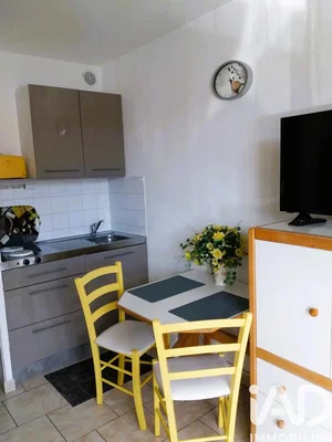 Cuisine; carrelage, électroménager