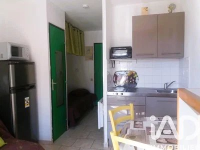 مطبخ; أجهزة المطبخ, أرضية من البلاط