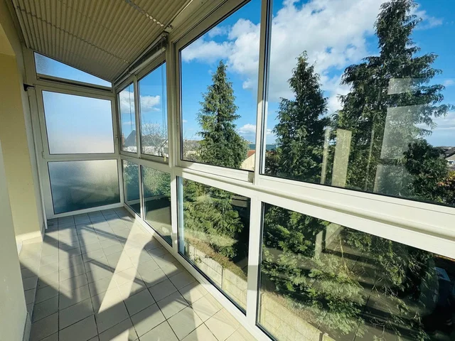 Balcony; view, tile floor, natural light