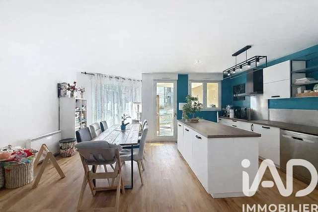 Cucina; vista, luce naturale, stile moderno