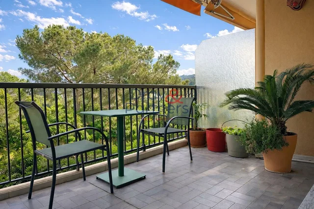 Balcony; view, tile floor