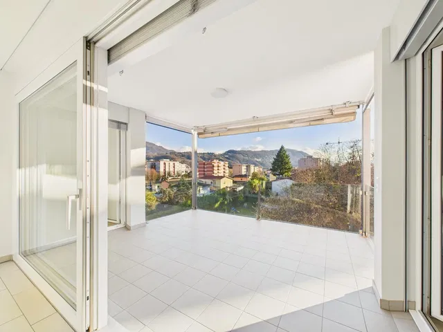 Terrace; view, tile floor, natural light