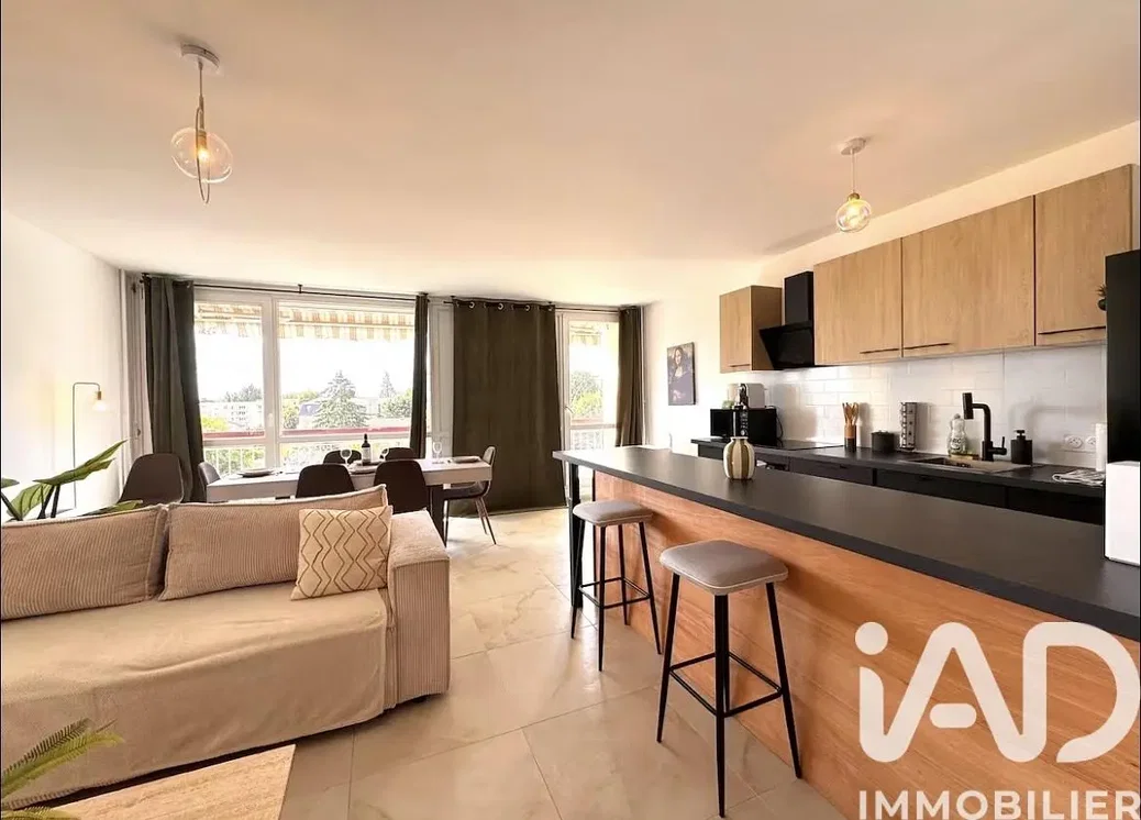 Кухиња; поглед, природно светло