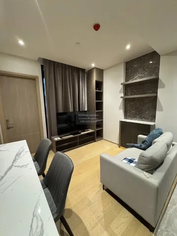 Soggiorno; stile moderno, luce naturale