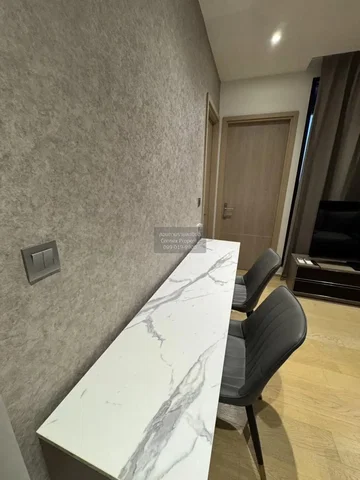 Altro; stile moderno