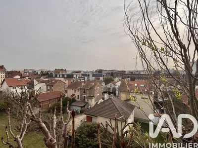 Кућа и околина; поглед