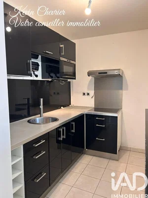 Cuisine; électroménager, carrelage, rénové
